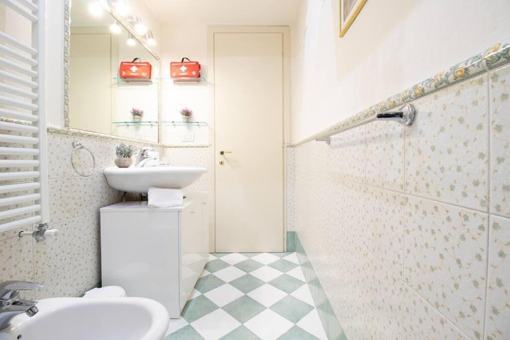 Apartmán 50 Metri Duomo Di Lucca Self Check-In E Wi-Fi Exteriér fotografie